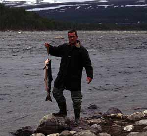 Allan Klo with salmon weight 6 kg. photo Svein Gamst