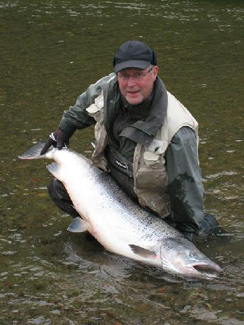 Erling Marius Pedersen from Lakselv took this big salmon in the lower part of Stabburselva in August 2010. 23.8 kg. The largest salmon in 2010. Regards Stabbursdalen resort center