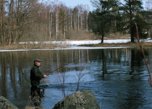 There is fishing in April that gives the best chance to lure a trout in Testeboån.